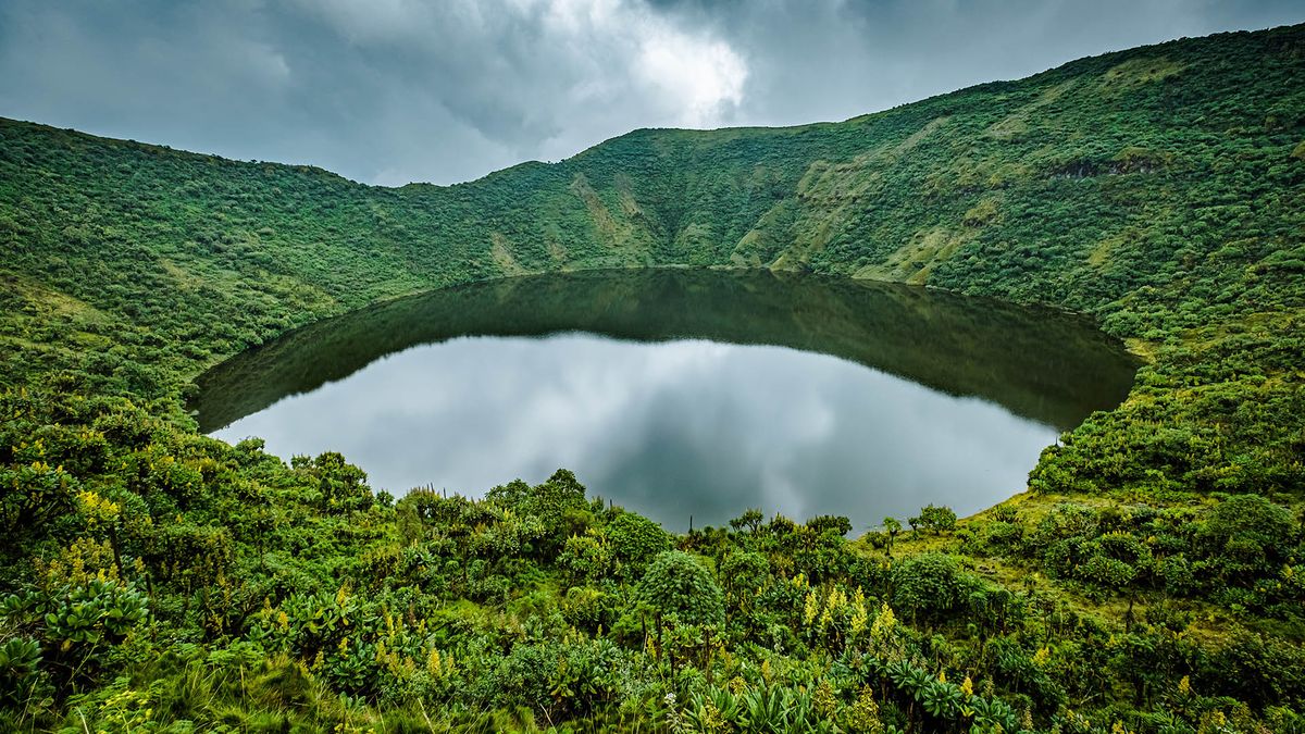 Mount Bisoke HIKE